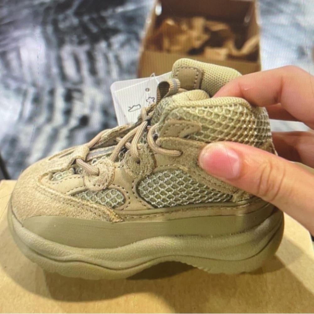baby yeezy shoes
